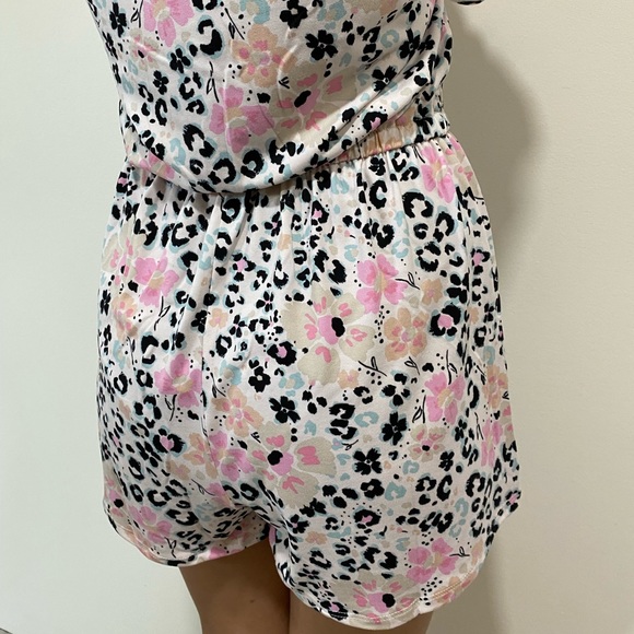 Romper - Picture 6 of 7